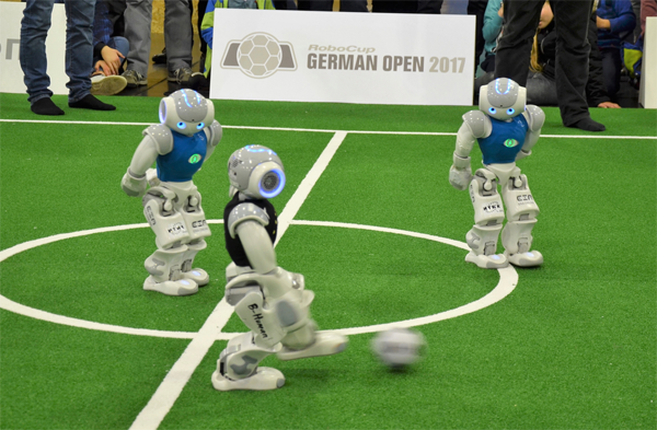 RoboCup German Open 2018: Team B-Human reist zur Titelverteidigung nach Magdeburg